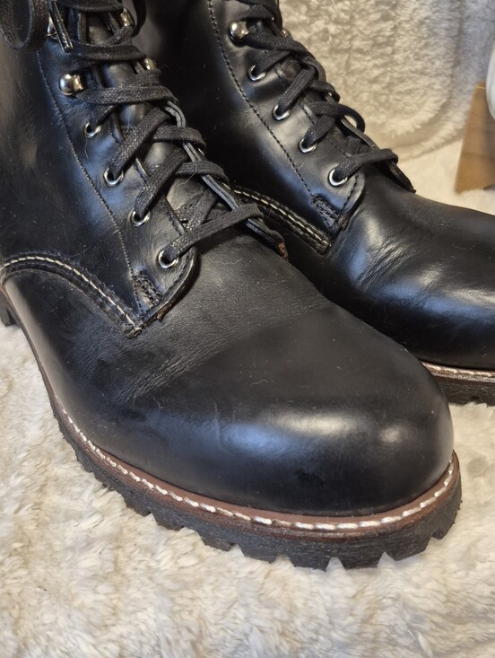 Wolverine 1000 Mile Plain Toe Rugged Boots Black Leather Lace Up Men\'s Sz 12 EUC main image 14